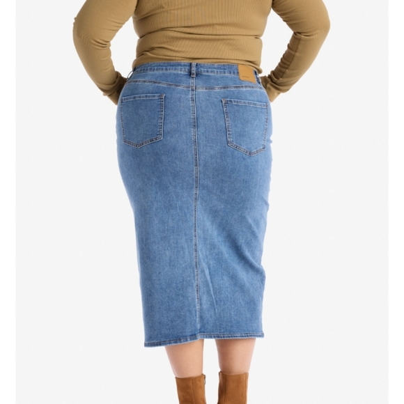 Classic Blue Denim Skirt - Picture 6 of 9